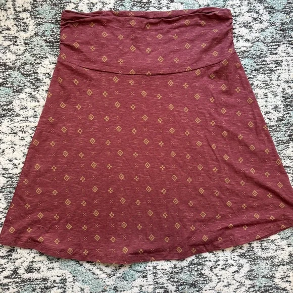 TOAD&CO Maroon Cotton Skirt - Picture 2 of 4